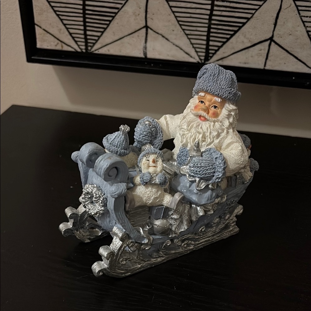 Snow buddies Charming Santa Sleigh in Blue and Silver